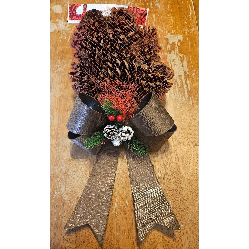 Pine Cones Scented Holiday Cinnamon with Holiday Bow Christmas